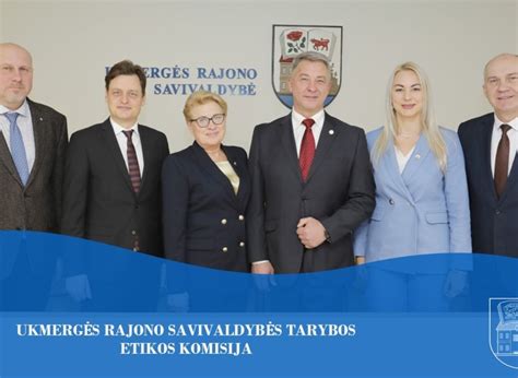 Medicininės komisijos posėdis su gydytojais ir nėščia moterimi