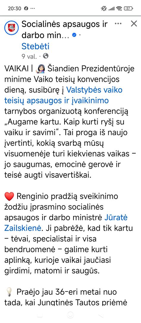 Kalė, kuri „augina“ savo žaislus kaip jauniklius