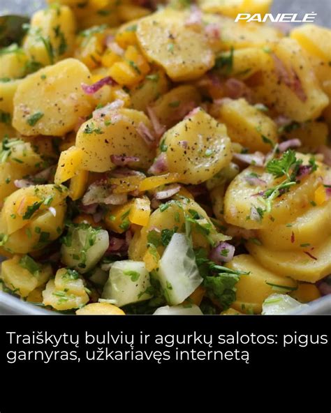 Šeima prie krosnelės šaltuoju metų laiku