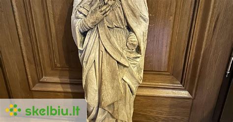Šventosios Žanos d'Ark skulptūra Prancūzijos bažnyčioje