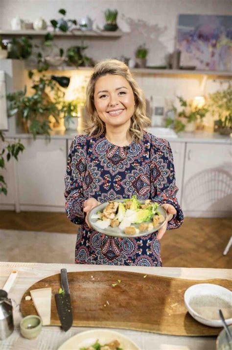 Istorinė iliustracija su Cezario pjūviu