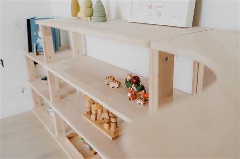 vaikiška Montessori lentyna