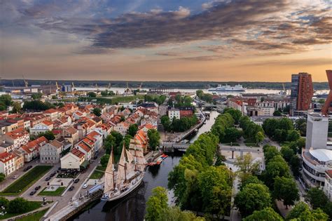 Klaipėdos miesto panorama su Danės krantine
