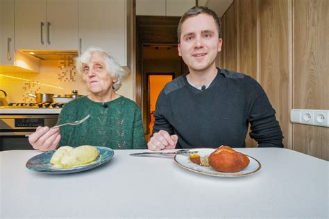 Močiutė su anūku