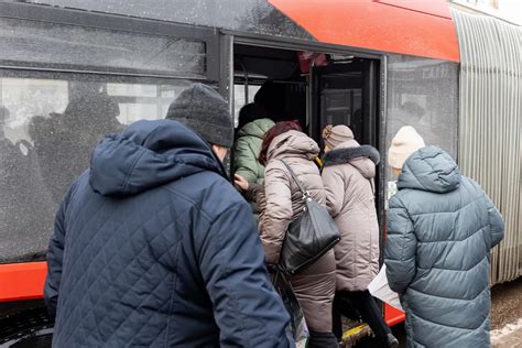 Vaikas su e. bilietu viešajame transporte