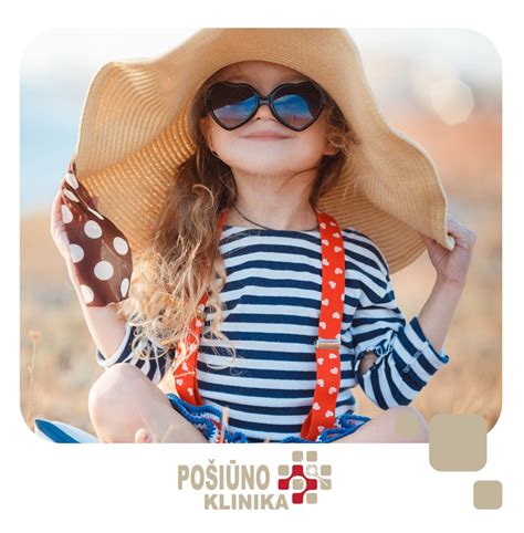 Nėščioji su skrybėle ir apsauginiu kremu nuo saulės