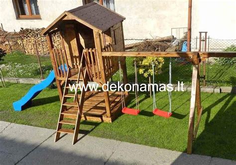 Vaikų žaidimų aikštelė Šventojoje su supynėmis ir čiuožykla