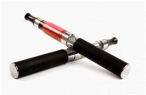 Elektroninė cigaretė ir užrašas 