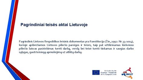 Teisinis dokumentas ir plunksna, simbolizuojantys teismo procesus