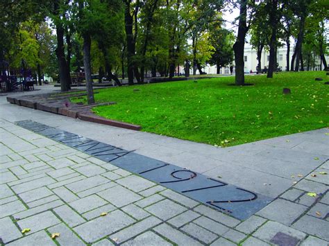 Gėlės ir užrašas 