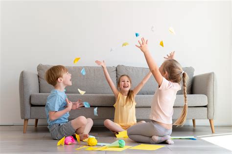 Vaikų žaidimai ir veiklos globos namuose