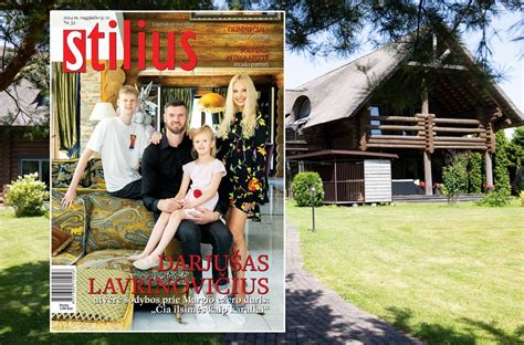 Darjušas Lavrinovičius su šeima