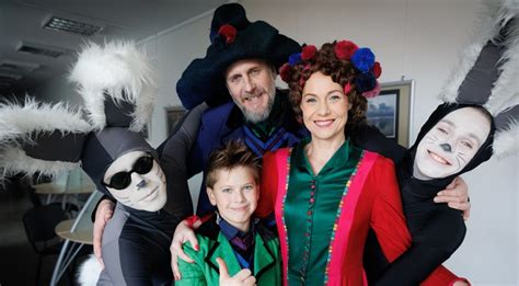 Moderni animuota vaikiškų dainelių scena