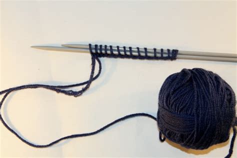 Mezgimo pradžiamokslis su virbalais ir vilnoniais siūlais