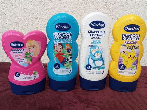 Įvairūs vaikiški šampūnai lentynose