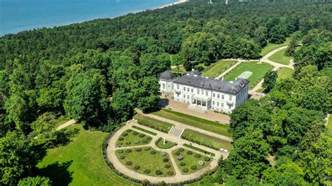 Palangos Gintaro sanatorijos pastatų kompleksas ir Birutės parkas