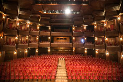 Lietuvos nacionalinio operos ir baleto teatro pastatas