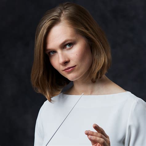 Mirga Gražinytė-Tyla diriguoja