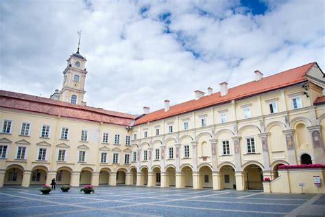 Vilniaus universiteto Istorijos-Filologijos fakulteto pastatas