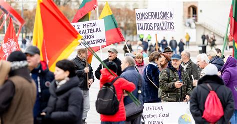 Lietuvos ketvertukų šeimų nuotrauka