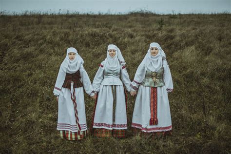 Lietuvių sutartinės