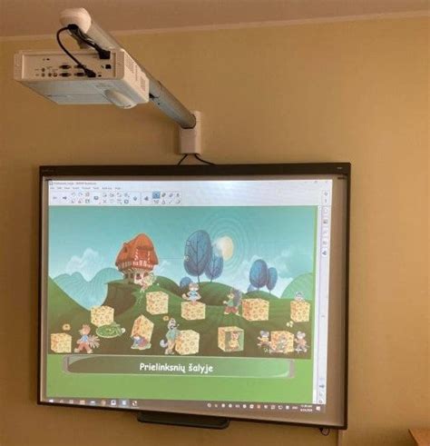 Interaktyvi vaikų lavinimo įranga.