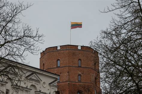 Vilniaus miesto logotipas - Gedimino pilies bokšto kontūrai