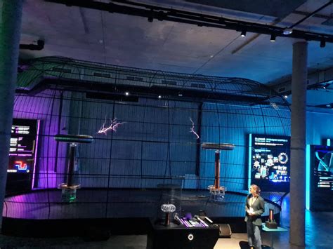 Vaikai interaktyvioje Energetikos ir technikos muziejaus ekspozicijoje