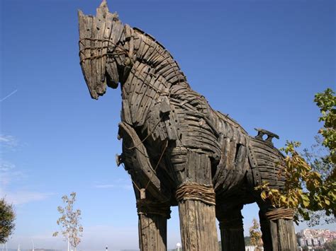 Trojos arklys ir karo scena