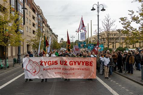 Žygio „Už gyvybę“ eisena Gedimino prospektu Vilniuje