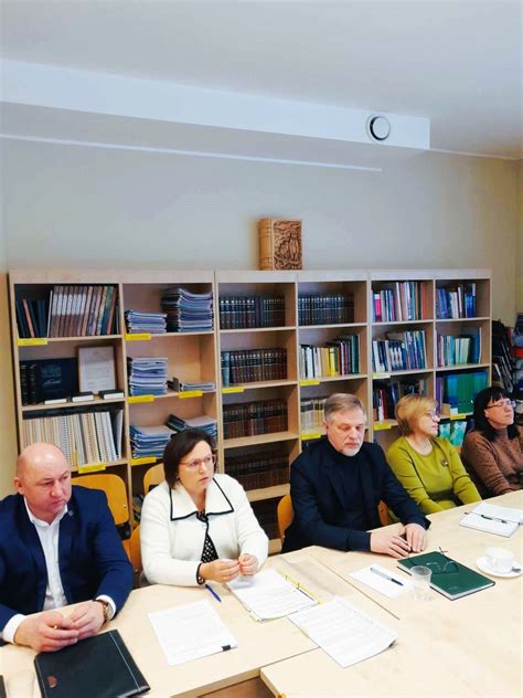 Švietimo įstaigų vadovų pasitarimas