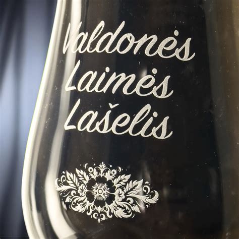 Personalizuotos taurės ir žvakės su specialia spauda