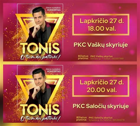 Antonijus Žilinskas-Tonis atlieka dainą scenoje