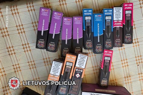 Įvairių skonių elektroninių cigarečių skysčiai