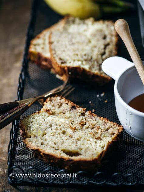Bananų duona su varškės sluoksniu
