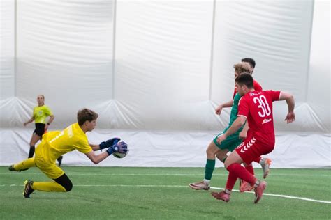 Jaunimo futbolo komandos žaidimas aikštėje