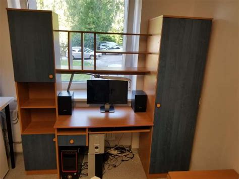 darbo vieta su kompiuteriu