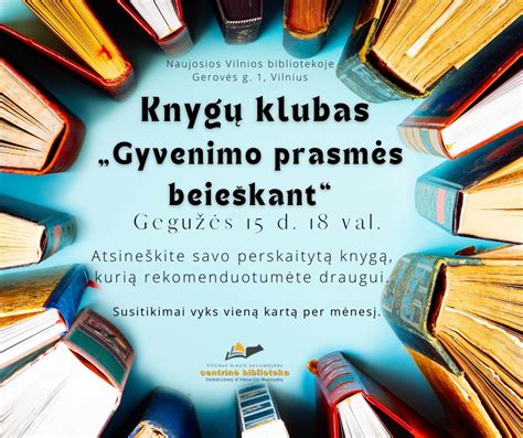 Vaikas, besirenkantis knygą bibliotekoje