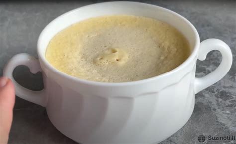 Kiaušinis puodelyje mikrobangų krosnelėje