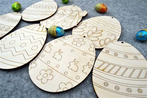 Mediniai margučiai paruošti spalvinimui