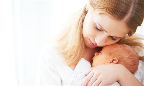 mama su kūdikiu ir nuovargio simbolika