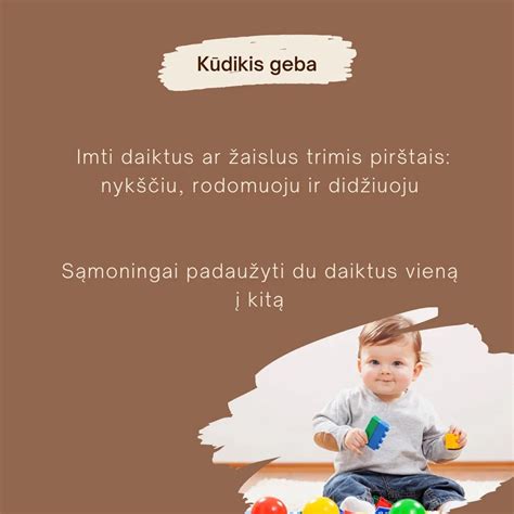 Kūdikis bando žengti pirmuosius žingsnius