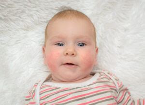 Laimingo kūdikio nuotrauka