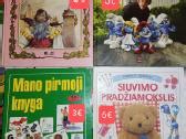 Įvairios vaikiškos vaikštynės parduotuvės lentynose