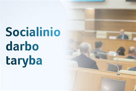 Socialinis darbuotojas bendrauja su klientu, atliekant socialinių paslaugų poreikio vertinimą