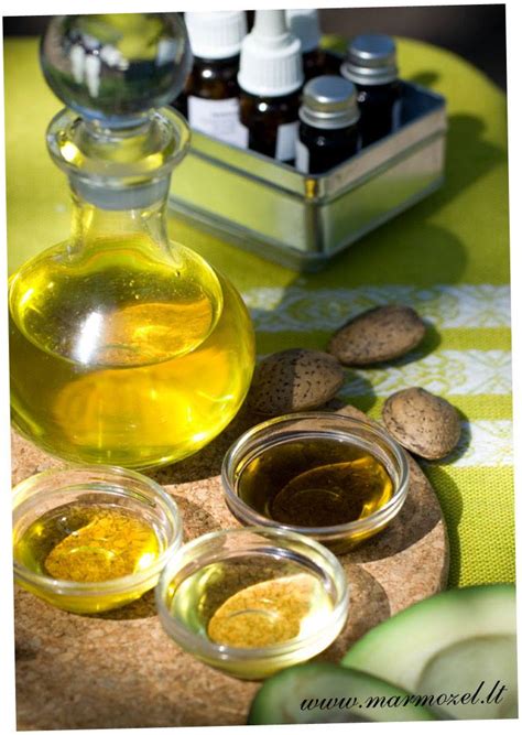 Plati natūralios kosmetikos priemonių gama