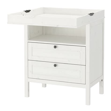 Medinio vystymo stalo-komodos iš IKEA nuotrauka