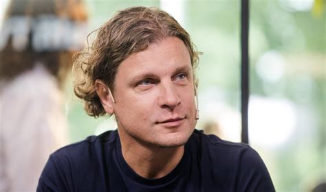 Linas Zareckas su savo keturiomis dukromis