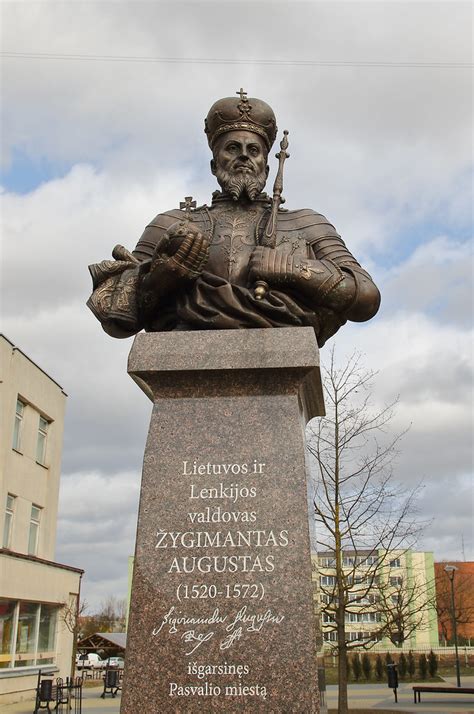 Paminklas Žygimantui Augustui