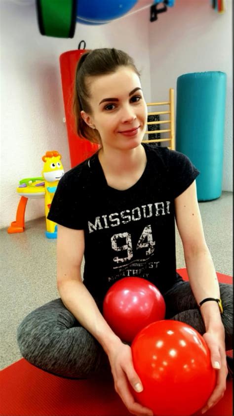 kūdikio raida ir vartymosi pratimai ant grindų